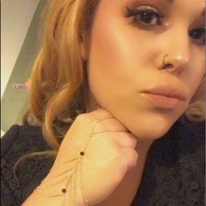 Meet your Posher, Leah